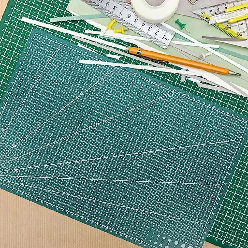 Durable A3 / A4 / A5 Multifunctional Cutting Mat DIY Handicraft Art High Elasticity Toughness